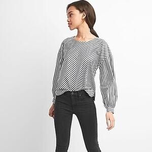 Gap Women’s Long Sleeve Diagonal Stripe Button Back Top Blouse Size S Gray White